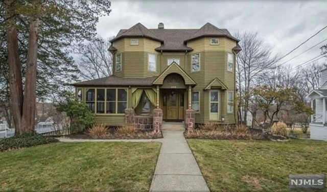 440 Stuyvesant Ave unit 2, Rutherford, NJ 07070 - photo 1