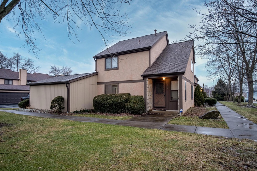 511 Durbin Rd unit A, Columbus, OH 43213 - photo 1