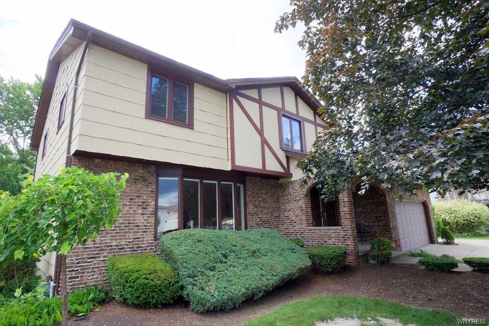 Welcome to 180 Ranch Trail West!