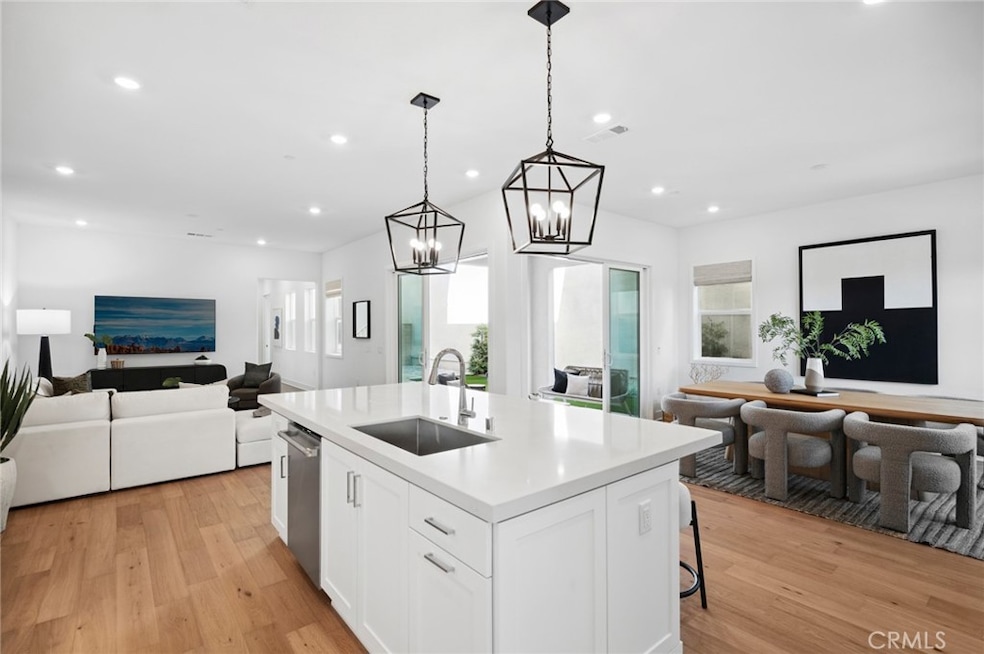 For Sale $2,098,888