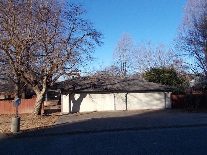 1400 & 1402 S 11th St, Rogers, AR 72756 - photo 1