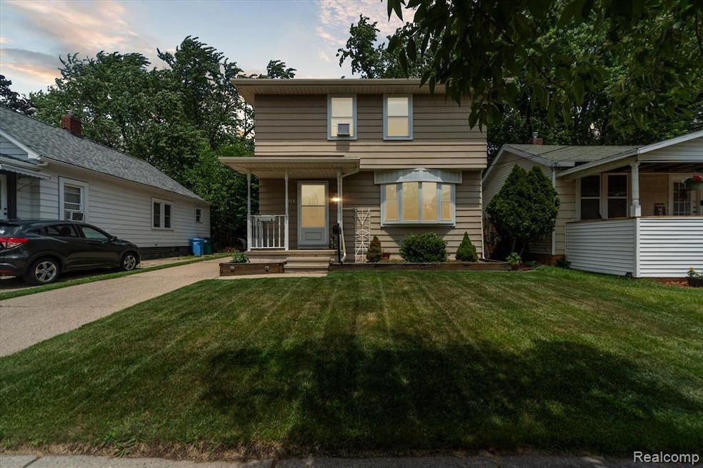 1314 Berten St, Lansing, MI 48910 - photo 1