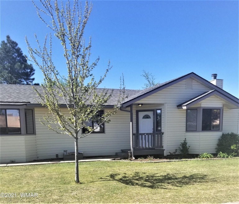 201 N Paloma, Show Low, AZ 85901 - photo 1