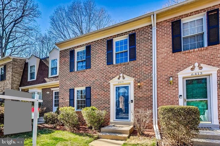 6415 Old Scotts Ct, Springfield, VA 22152 - photo 1