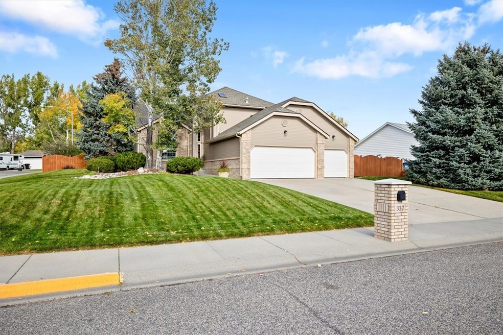 Under Contract $585,000