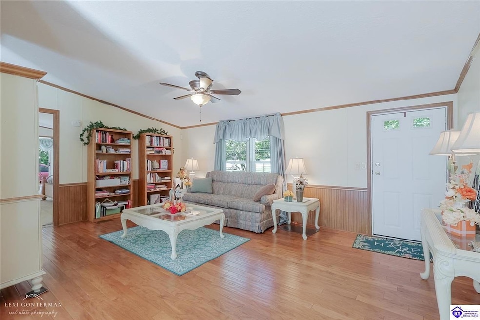 77 Aaron Ct, Glendale, KY 42740 - photo 1