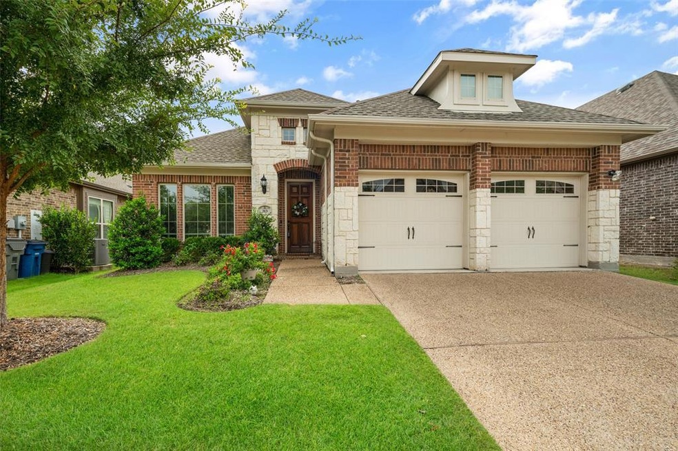 313 Hogue Ln, Wylie, TX 75098 - photo 1