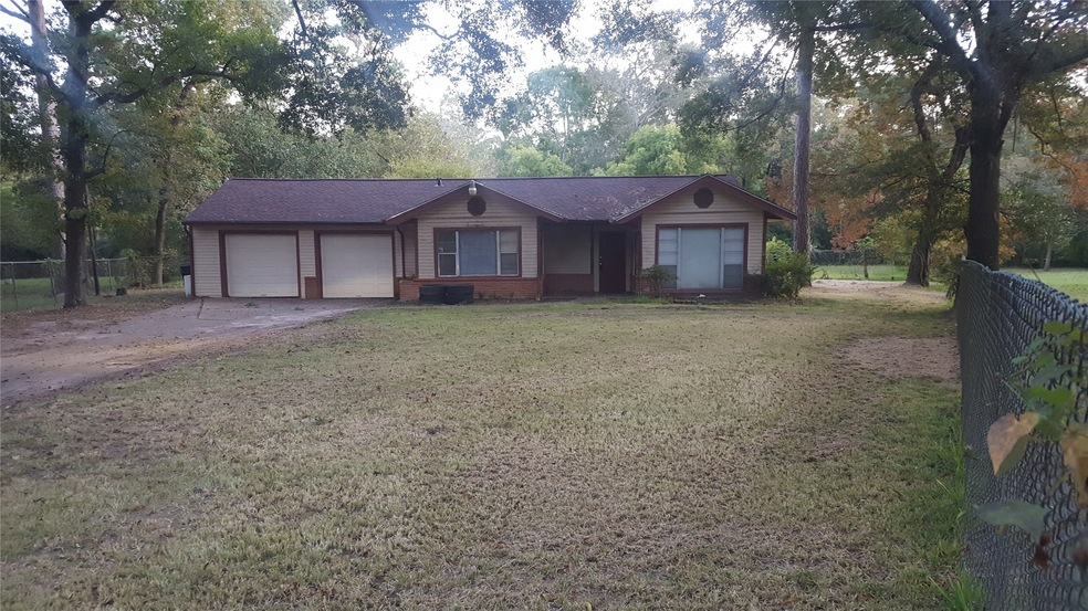 12 Styling Ct, Houston, TX 77016 - photo 1