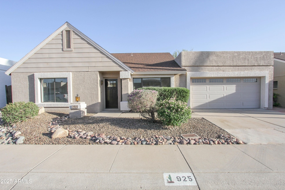 925 E Wagoner Rd-1