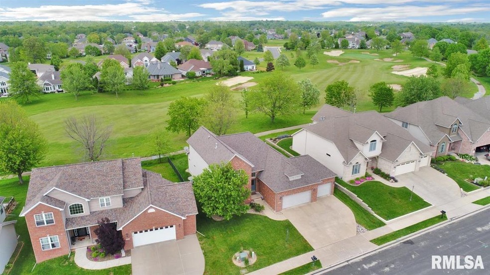 4613 N Weaverridge Blvd, Peoria, IL 61615 - photo 1