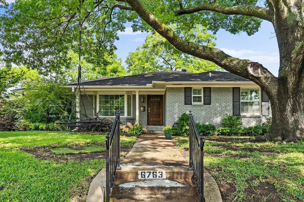 6763 Inverness Ln, Dallas, TX 75214 - photo 1