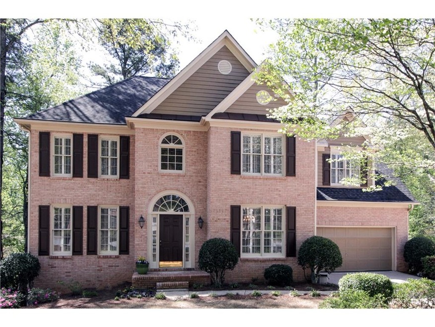 Beautiful brick on cul-de-sac to welcome you home!