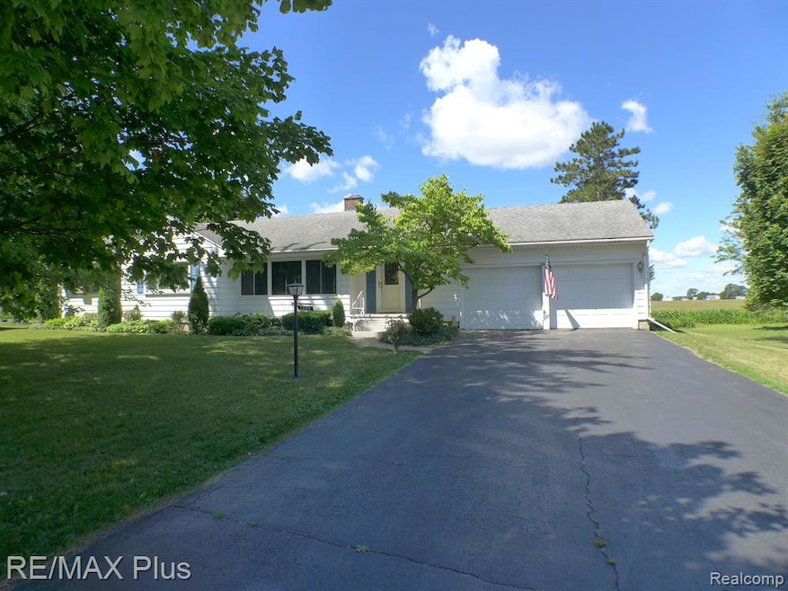4826 Cottrell Rd, Tuscola, MI 48768 - photo 1