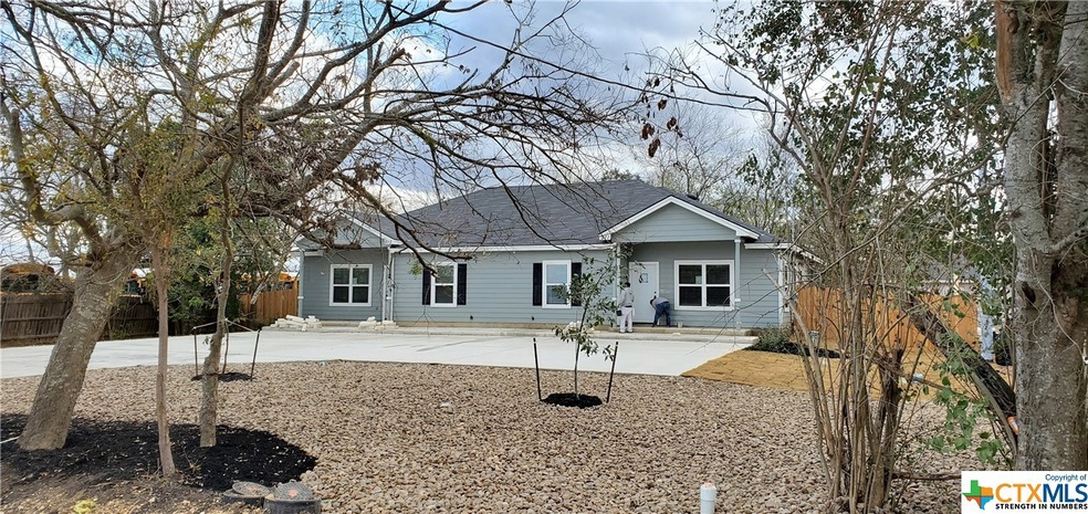 1561 N Heideke St, Seguin, TX 78155 - photo 1