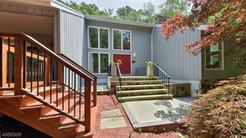 2 Hilltop Rd, Kinnelon, NJ 07405 - photo 1