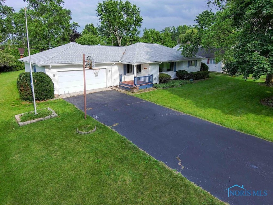 1527 Lockwood Rd, Findlay, OH 45840 - photo 1