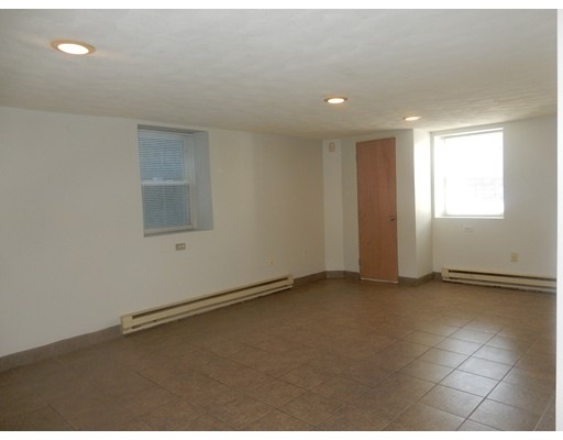 1509A N Shore Rd unit 1R, Revere, MA 02151 - photo 1
