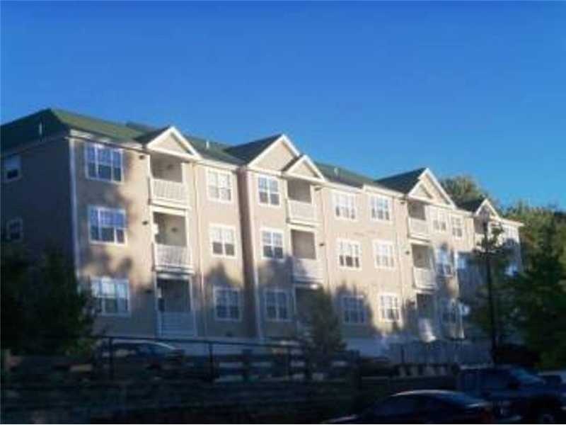 82 Mill St unit 104, Woonsocket, RI 02895 - photo 1