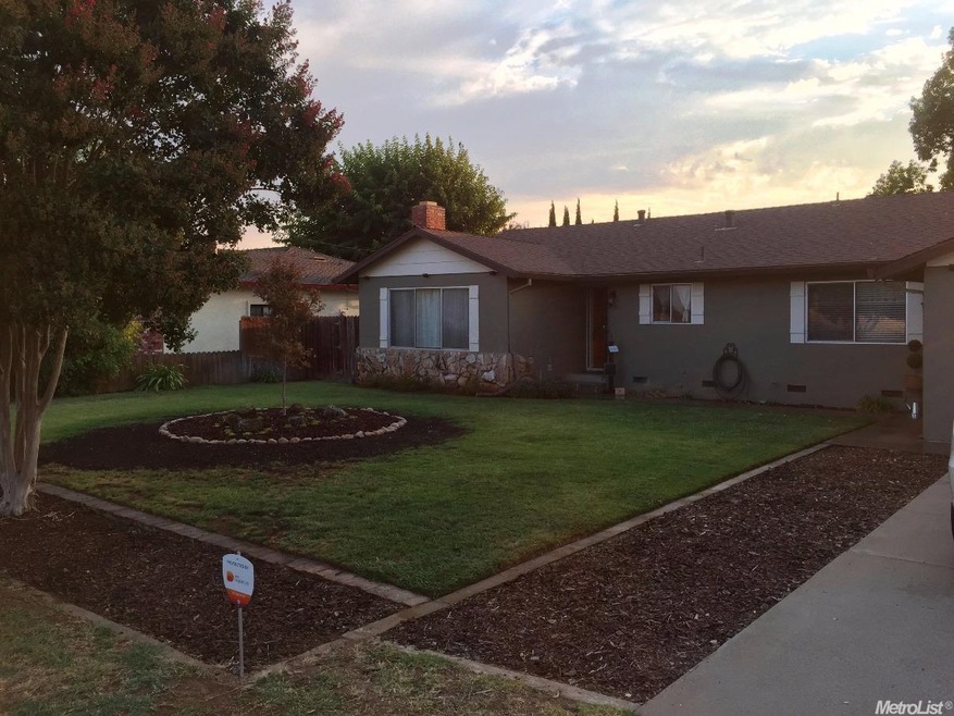 18721 N Jack Tone Rd, Lockeford, CA 95237 - photo 1