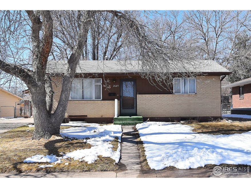 Cute ranch Has large yard