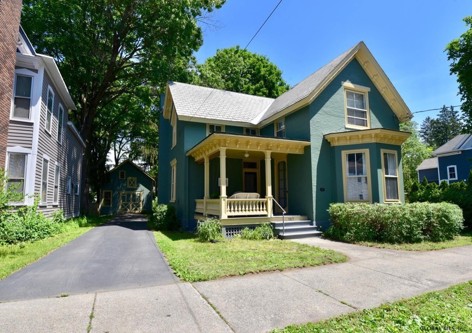 157 Spring St, Saratoga Springs, NY 12866 - photo 1
