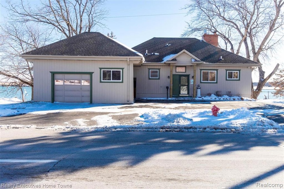 3800 Military St, Port Huron, MI 48060 - photo 1