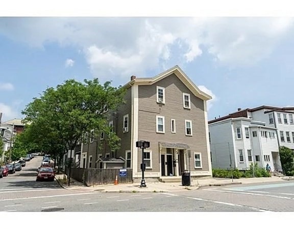 565 Somerville Ave unit 3L, Somerville, MA 02143 - photo 1