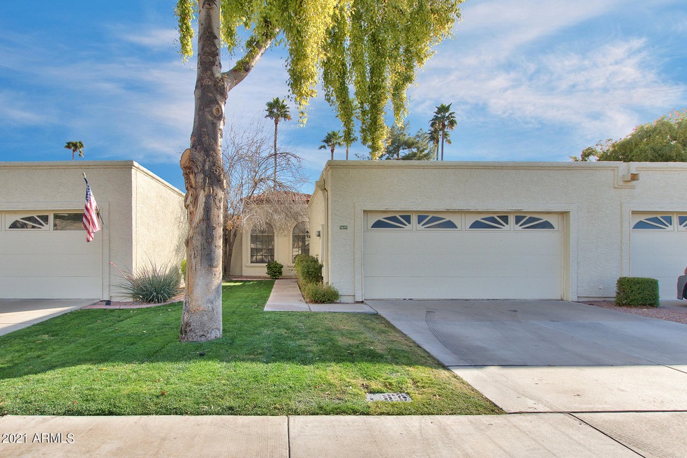 7637 S Taylor Dr, Tempe, AZ 85284 - photo 1