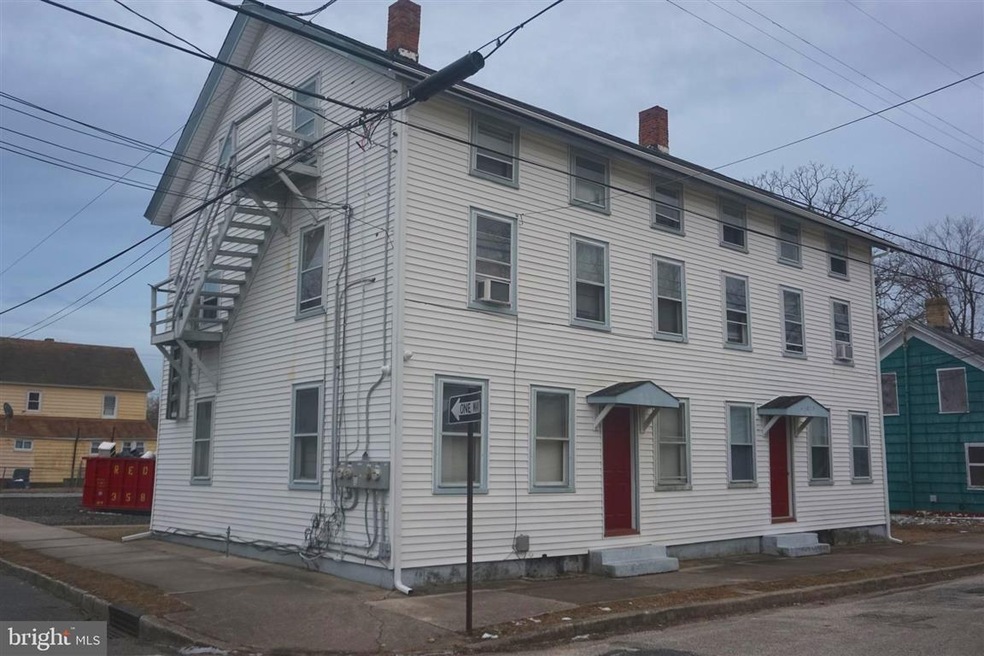 401-403 Green St W unit B3, Millville, NJ 08332 - photo 1