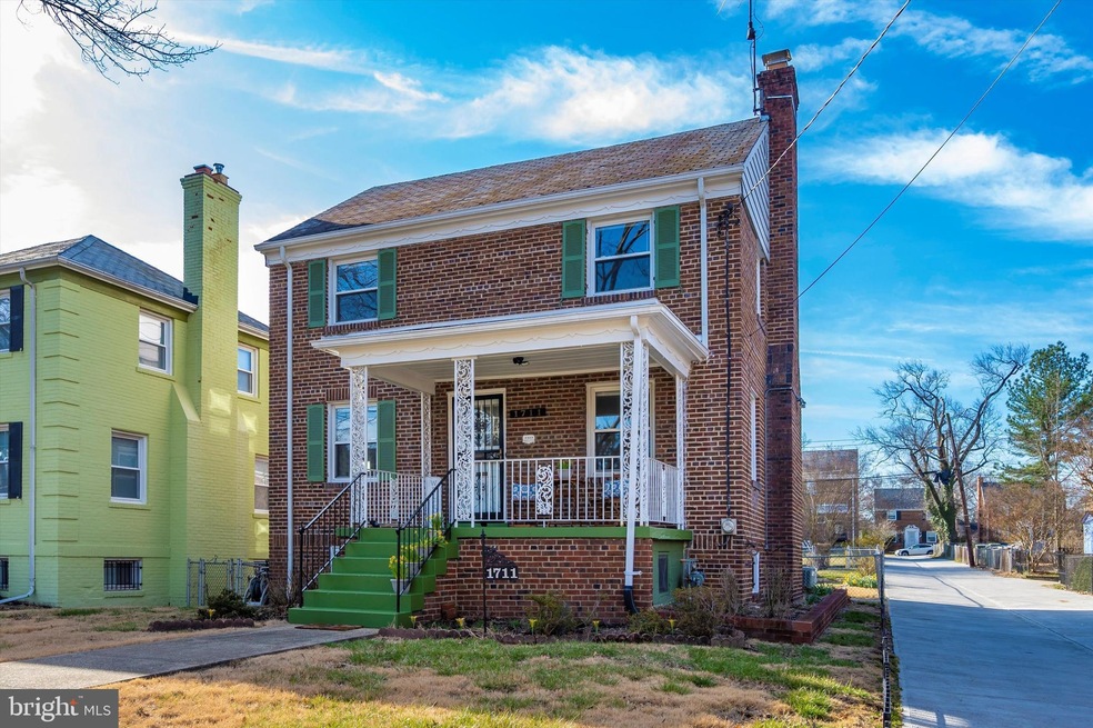 Sold $805,000 • Co-Listing Agent