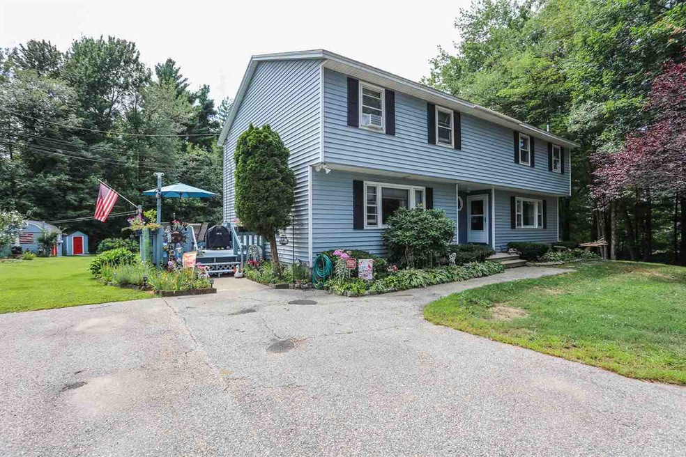 125 Litchfield Rd unit B, Londonderry, NH 03053 - photo 1