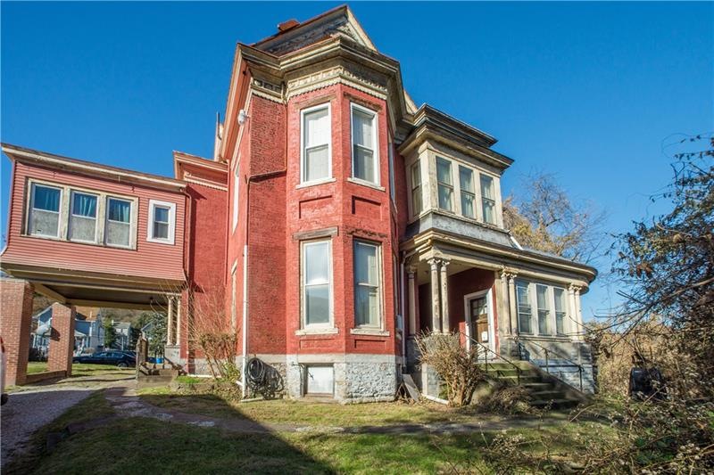Unbeatable investment opportunity. Beautiful brick