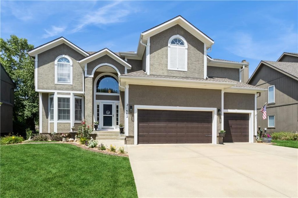 21602 W 100th St, Lenexa, KS 66220 - photo 1