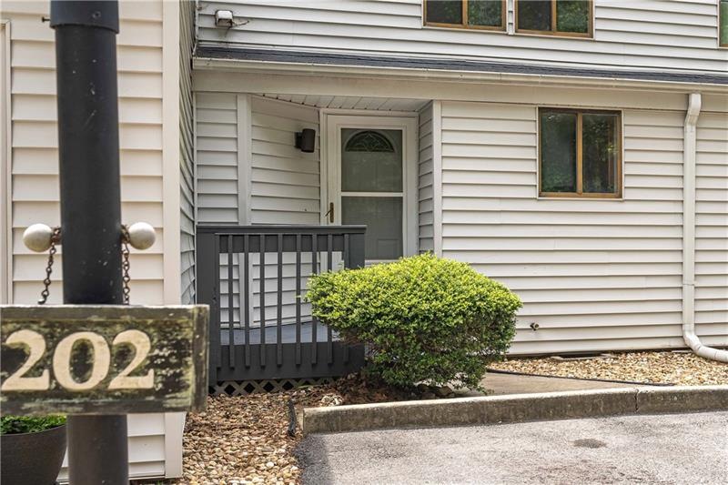 202 Oak Ridge Dr, Villa Rica, GA 30180 - photo 1