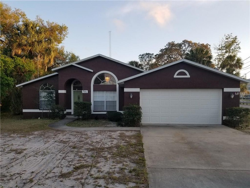 701 Nicholson St, Clearwater, FL 33755 - photo 1