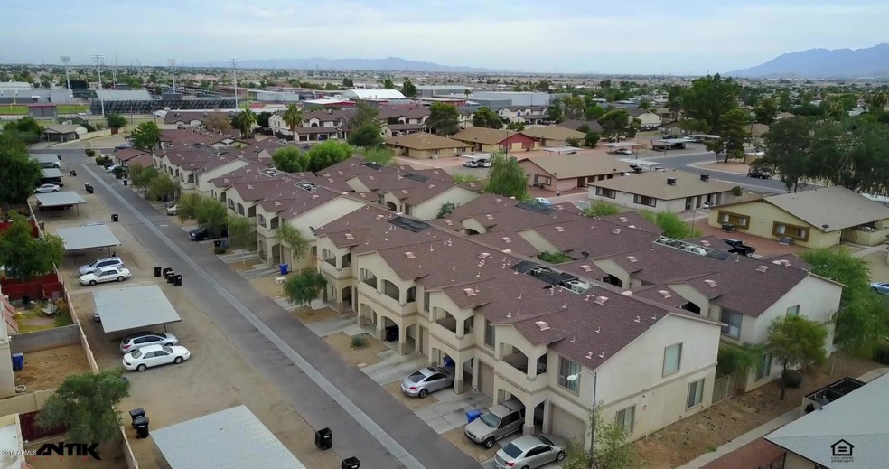 Casa Lomas Townhomes