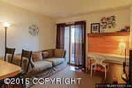 2100 Minerva Way Livingroom