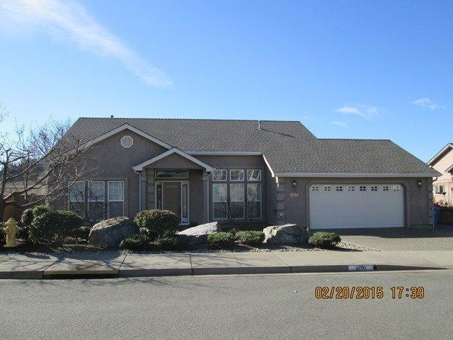 2792 Coach Dr, Grants Pass, OR 97527 - photo 1