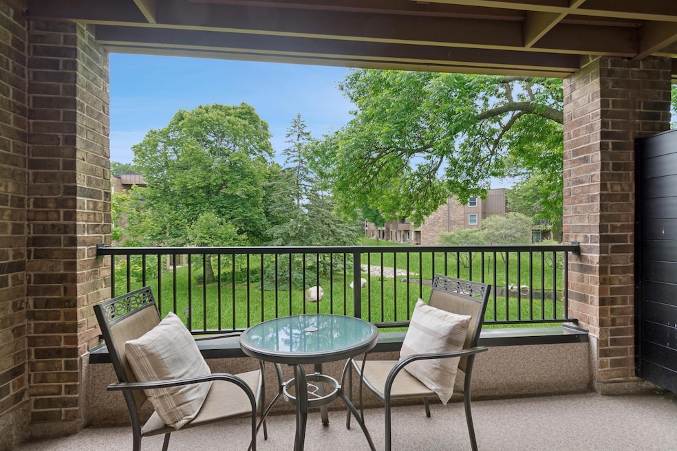 2240 Midland Grove Rd unit 201, Roseville, MN 55113 - photo 1