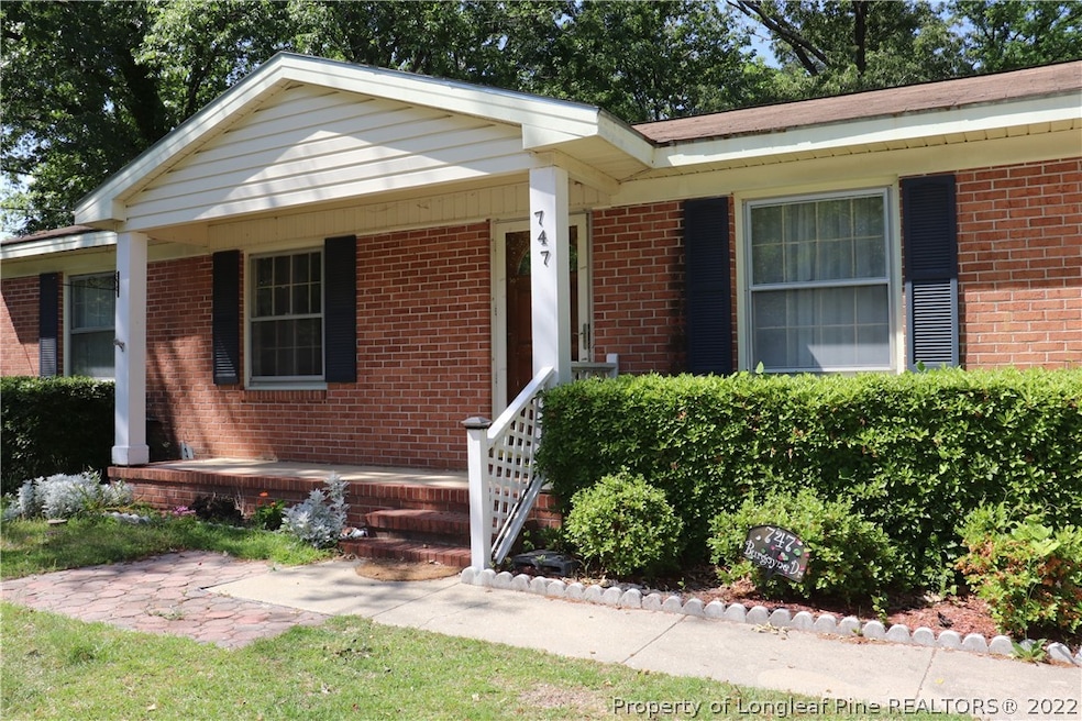 747 Burgoyne Dr, Fayetteville, NC 28314 - photo 1