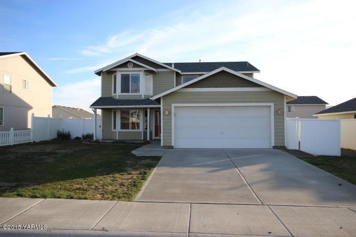 561-844929 front of home