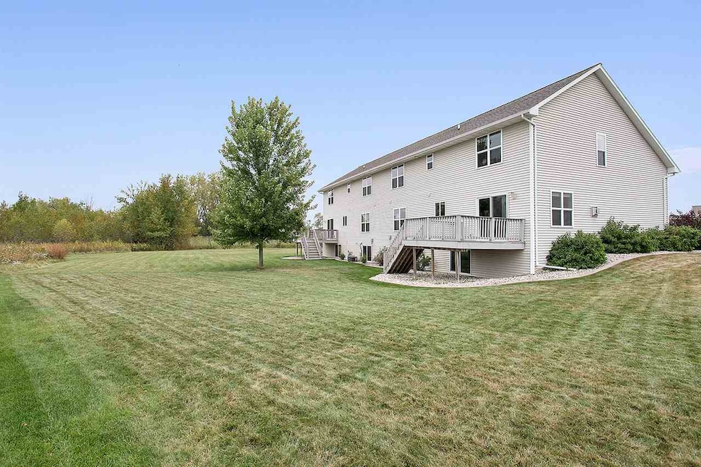 3976 N Parker Way unit 8, de Pere, WI 54115 - photo 1