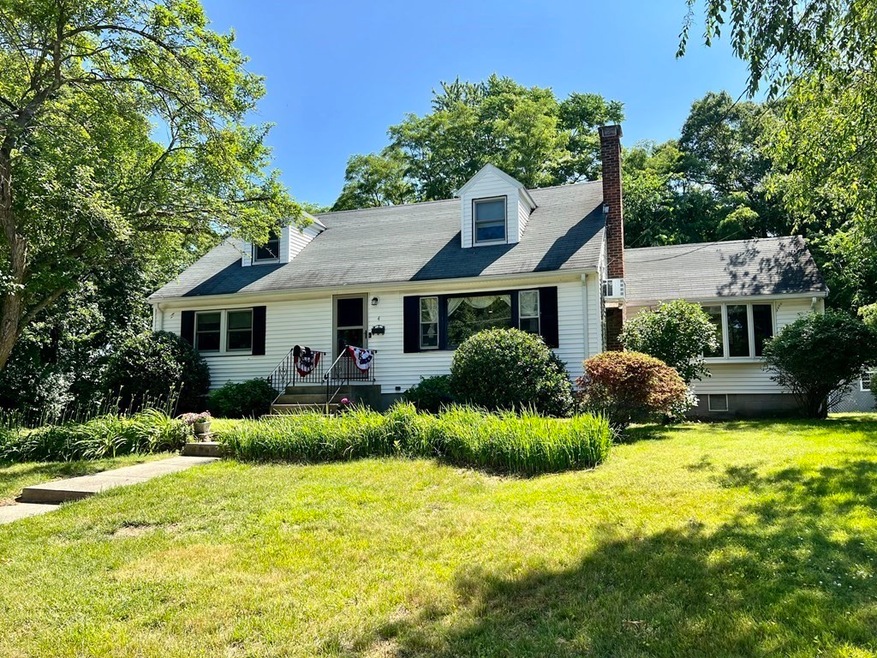 4 Evergreen Rd, Stoneham, MA 02180 - photo 1