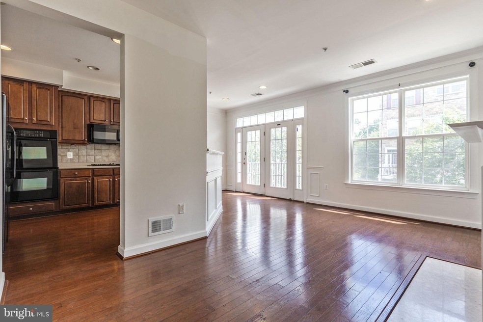 3504 Carriage Walk Ln unit 26, Laurel, MD 20724 - photo 1