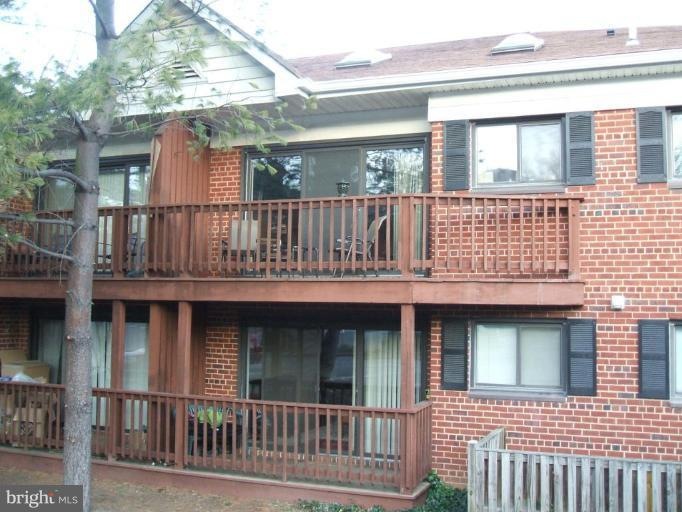 2704 Dartmouth Rd unit 8, Alexandria, VA 22314 - photo 1