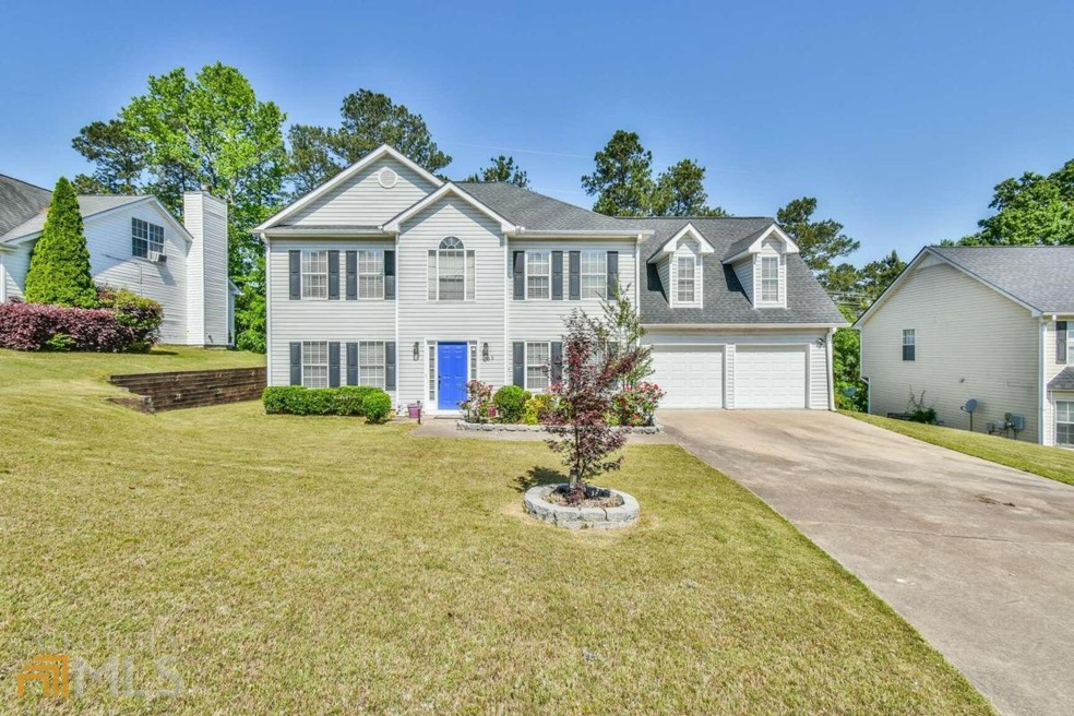 2420 Harmony Ridge Ct, Lithonia, GA 30058 - photo 1