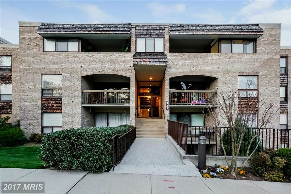 423 Christopher Ave unit T3, Gaithersburg, MD 20879 - photo 1