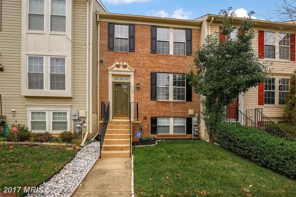 704 Pine Drift Dr, Odenton, MD 21113 - photo 1