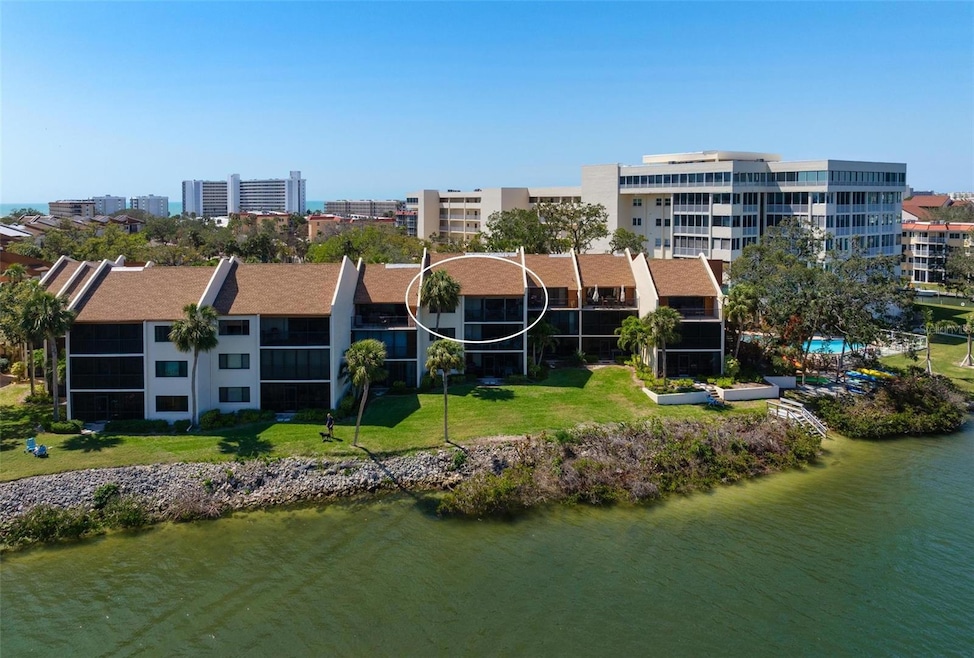For Sale $825,000 • Co-Listing Agent