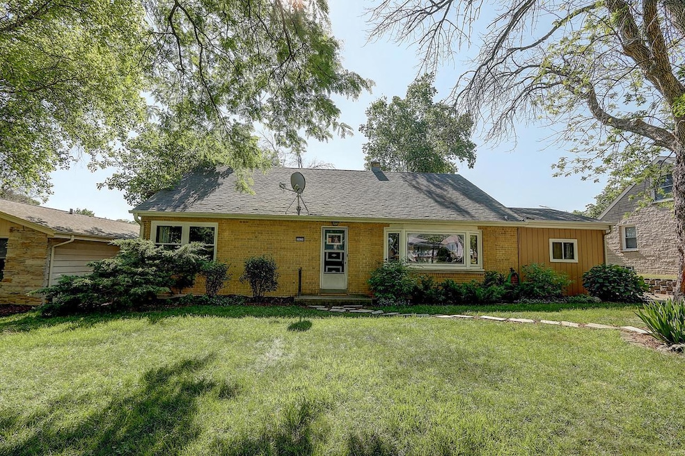 2029 N 114th St, Milwaukee, WI 53226 - photo 1